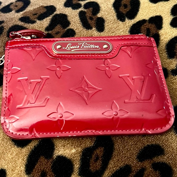 👑✅PRICE FIRM✅NO OFFERS👑AUTHENTIC Louis Vuitton Red Key Card Wallet Pouch - Picture 3 of 17